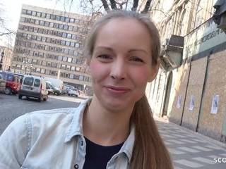 Порно видео жена отсасывает мужу