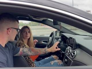 Дрочит хуй и кончает