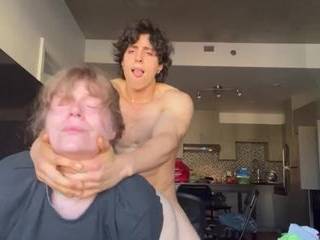 Порно зрелых волосатых баб